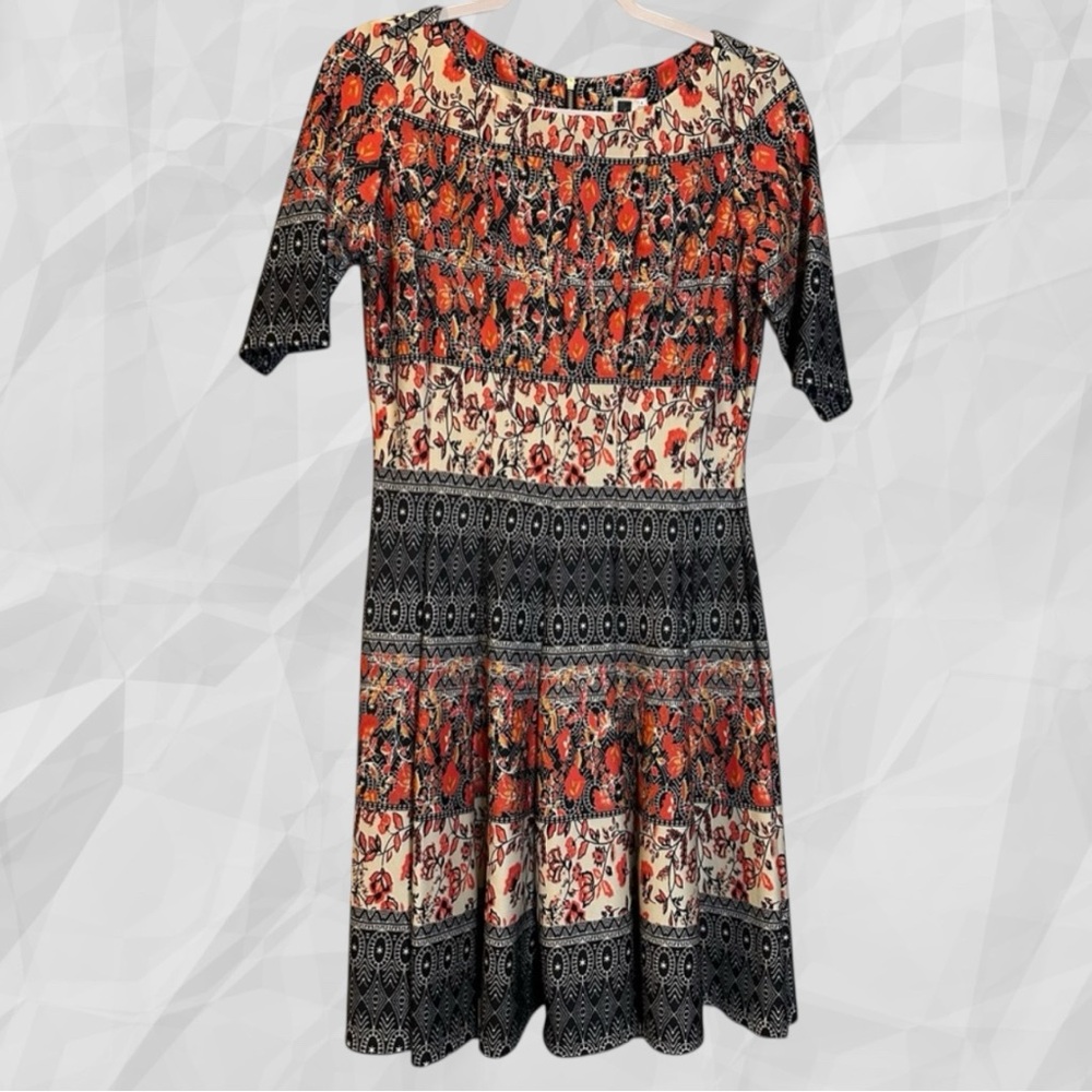 EUC Julian Taylor Fit & Flare half-sleeve Dress - Size 4 - coral/black/white